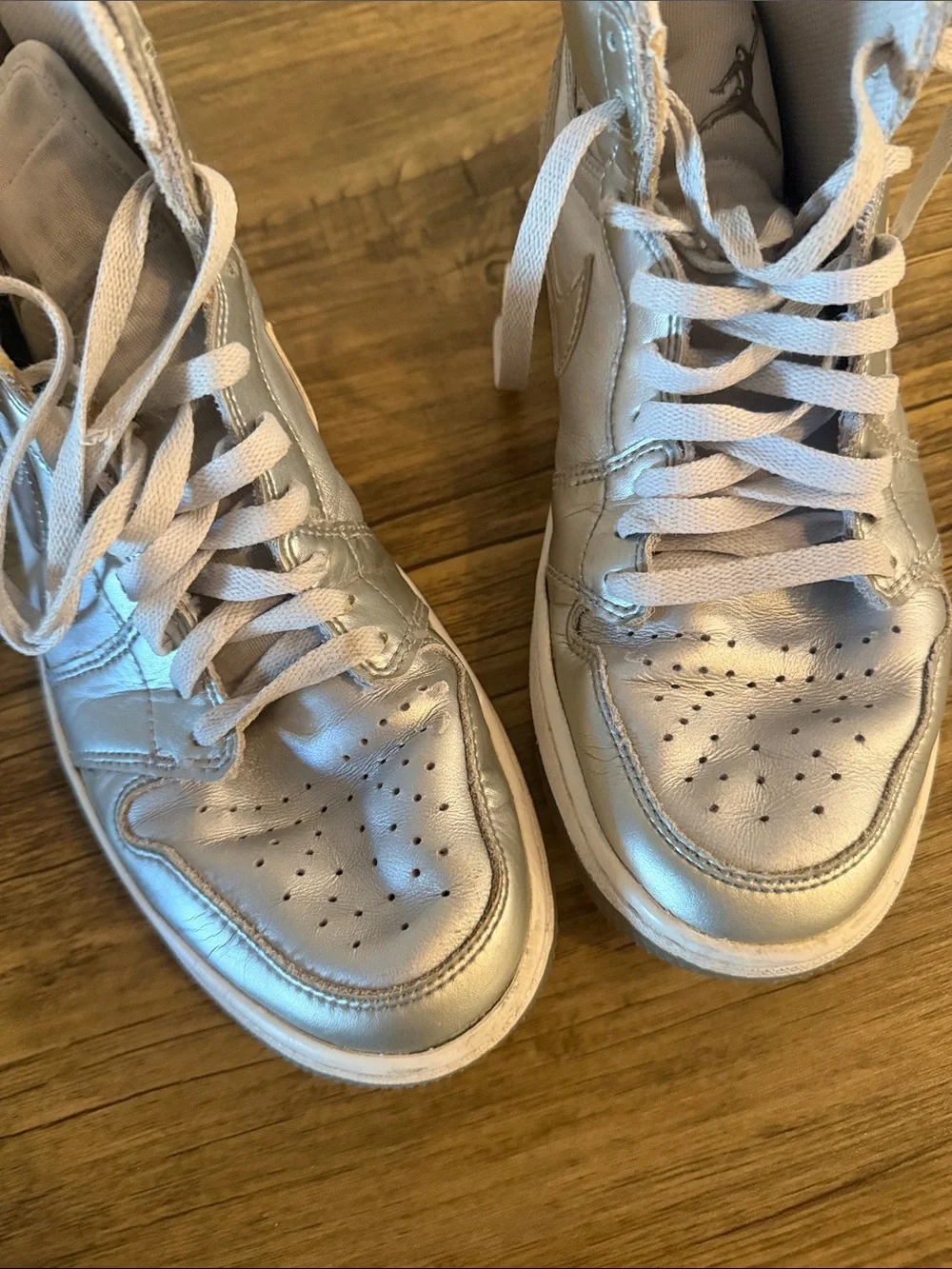 Jordan stylish metallic